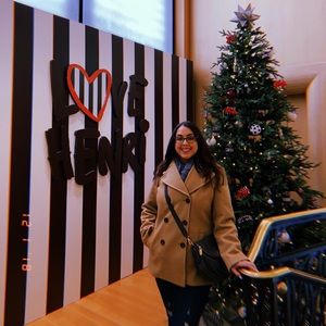 Meet your Posher, Olivia